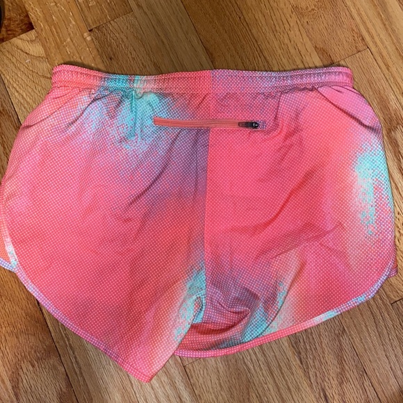 Nike Pink and Mint athletic shorts - Picture 6 of 6